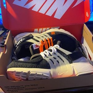 Original  box original laces recipes lightly worn only put em on twice